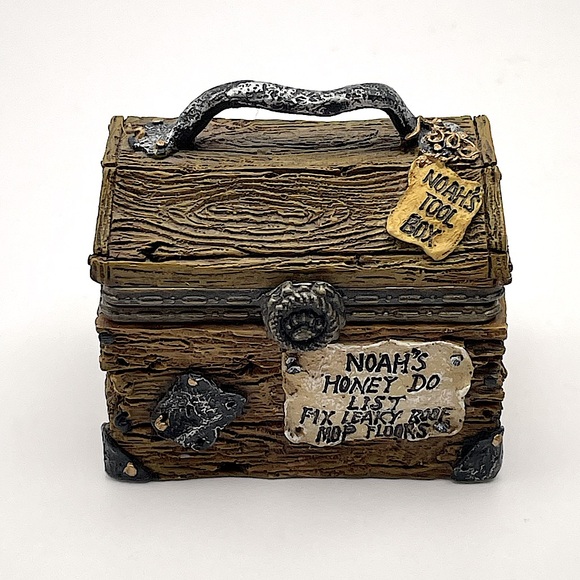 The Boyds Collection, 1999, Trinket Box, Noah’s Toolbox with Tool Tray and Mouse - Picture 2 of 15